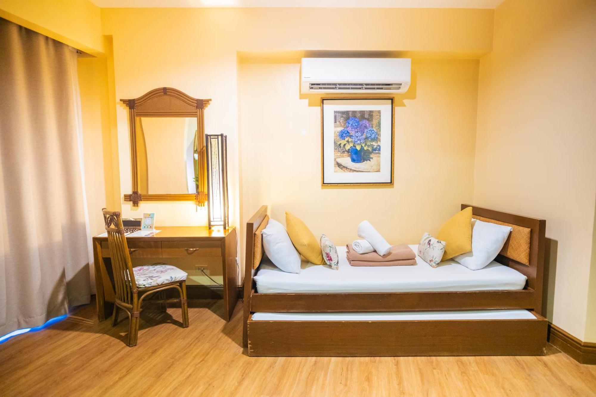 Boracay Tropics 4*